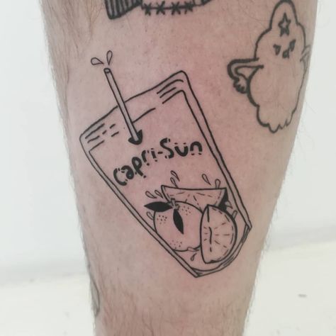 No photo description available. Geometric Tattoos, Capri Sun, 1 Tattoo, Sun Tattoo, Wedding Tattoos, Tattoo Stencils, Tattoo Idea, Future Tattoos, Tattoos And Piercings