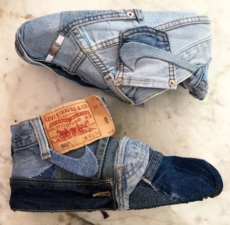 Upcycling Shoes, Denim Footwear, Travis Scott Outfits, Denim Upcycle, Recycled Shoes, Best Clothing Brands, Old Clothes Refashion, Repurposed Denim, Denim Art