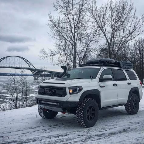 Sigma 3 Overland on Instagram: “Answer me this 🤔. Why aren’t more people doing Sequoia builds? I own a first gen Sequoia and have taken it to hell and back. They are great…” Sequoia Overland, Toyota Sequoia Off Road, Toyota Sequioa, Toyota Tundra 4x4, Toyota Tacoma Mods, Jeep Wk, Overland Gear, Toyota Suv, Off Road Camping