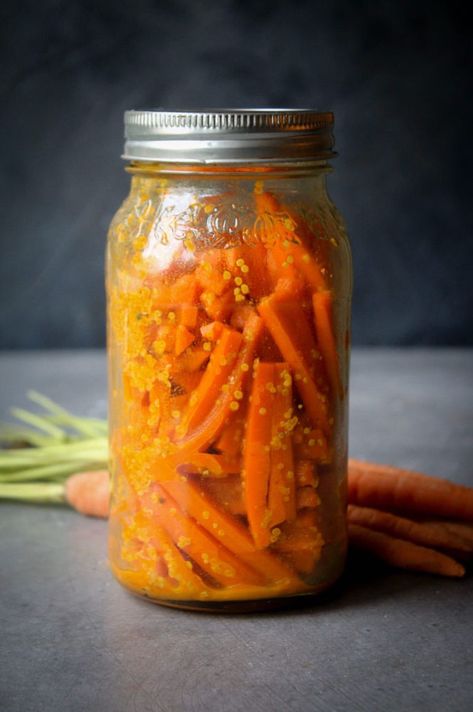 Pickled Carrots Recipe, Indian Pickle Recipe, Pickled Carrot, Indian Pickles, Carrot Recipe, Pickled Carrots, Recipe Simple, Mustard Seeds, Pickled Vegetables