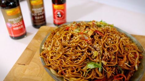 Shanghai Noodles, Chinese Noodle Recipes, Fried Noodle, Steak Fajita Recipe, Asian Recipe, Easy Cook, Cook Meals, Easy To Cook Meals, Braised Pork Belly