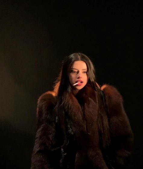 Fur Coat Aesthetic, Mafia Wives, Golden Brunette, Mob Wives, Dark Feminine Aesthetic, Baby Boomer, Feminine Aesthetic, Brown Aesthetic, Rich Girl