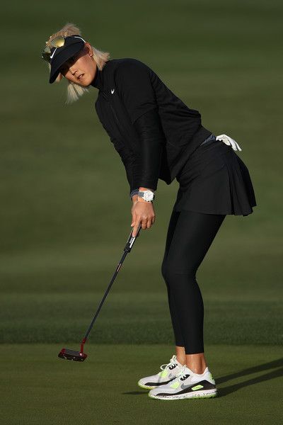 [SponsoredPost] 48 Most Saved Cute WomenS Golf Outfits Guides You'll Be Surprised By #cutewomen'sgolfoutfits Ladies Golf Outfits Winter, Spring Golf Outfits Women, Golf Outfits Women Winter, Womens Golf Outfit Cold Weather, Women’s Golf, Womens Golf Attire, Trendy Golf Outfits Women, Golfing Outfits, Golf Fits