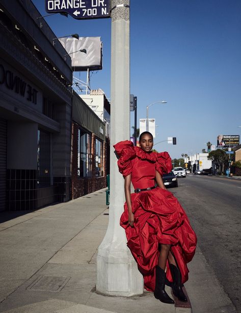 Tami Williams Spanish Vogue Alvaro Beamud Cortes Fashion Editorial | Page 2 Tami Williams, High Fashion Photoshoot, City Shoot, High Fashion Editorial, High Fashion Photography, Vogue Spain, Fashion Photography Inspiration, Street Fashion Photography, Fashion Photography Editorial