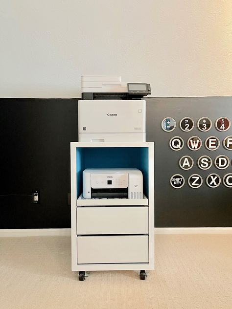 Home Office Printer Storage Ideas Ikea, Kallax Printer Ikea Hacks, Craft Room Printer Station, Home Printer Station, Printer Cart Ideas, Printer Cabinet Ideas, Ikea Alex Printer Hack, 3d Printer Storage Cabinets, Computer Storage Ideas