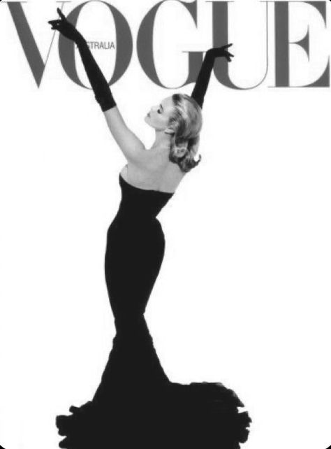 Fashion Poster Design Ideas, Poster Design Ideas, Vintage Vogue Covers, Fashion Poster Design, Poster Room, Vogue Covers, Black Floor, Foto Poses, Vogue Magazine