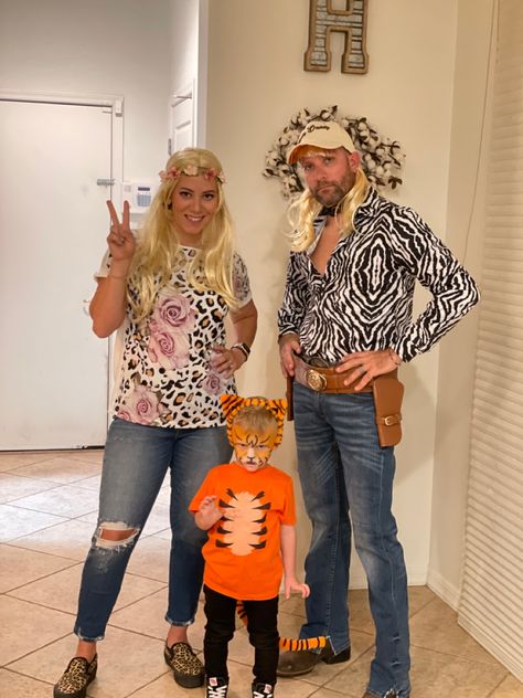 Tiger King Costume Family, Carol Baskin Halloween Costume, Joe Exotic And Carol Baskin Costume, Carol Baskin Costume, Joe Exotic Costume, Tiger King Halloween Costume, Tiger King Costume, Carol Baskin, Family Themed Halloween Costumes