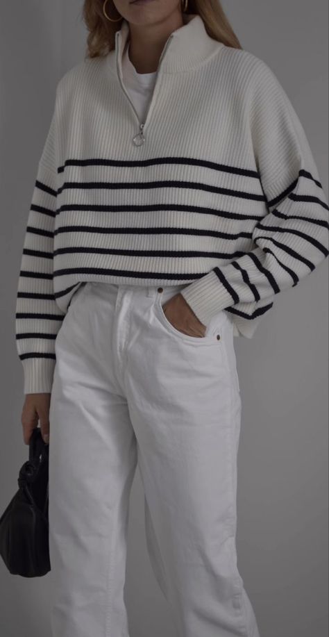 White Striped Sweater, Outfit Chic, Aesthetic Inspiration, Casual Stripes, Style Mistakes, Outfit Inspo Fall, Fashion Aesthetic, Mode Inspiration, White Pants