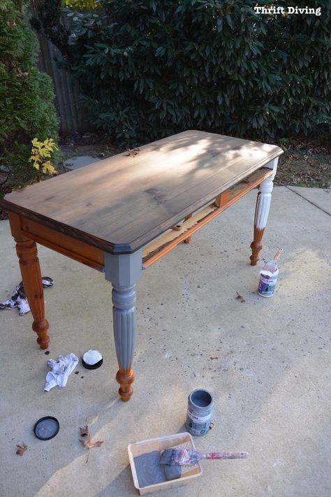 Diy Desk Makeover, Refurbished Table, Diy Kids Table, Desk Makeover Diy, Campfire Recipes, Painting Old Furniture, Refinish Furniture, Painting Wood Furniture, Diy Dining Table