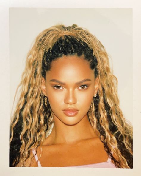 Juliana Nalú on Twitter: "Se Beyoncé e Rihanna tivessem uma filha, seria eu… " Hair Claim, Juliana Nalu, Ig Store, Blonde Braids, Top Models, Hair Crush, Favorite Hairstyles, Nalu, Iconic Women