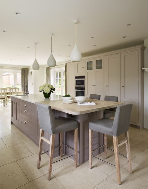 SHAKER KITCHEN Harvey Jones | Painted in Farrow & Ball 'Elephants Breath', 'Charleston Grey' and 'Pelt' Kitchen With An Island, Granite Kitchen Island, Kitchen Table Lighting, Shaker Style Kitchens, Kitchen Island With Seating, Kitchen Family Rooms, Shaker Kitchen, Kitchen Extension, Granite Kitchen