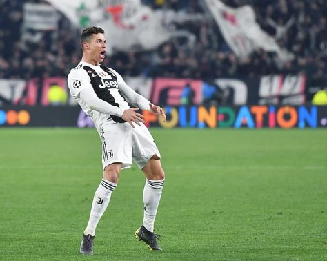 Cr7 Celebration, Cristiano Ronaldo Celebration, Ronaldo Celebration, Cr7 Juventus, Jorge Mendes, Football Celebrations, Cristiano Ronaldo Juventus, Ronaldo Juventus, Ronaldo Real Madrid