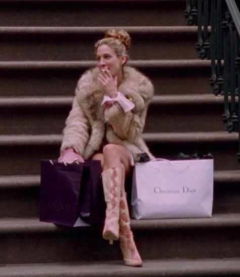 Carrie Bradshaw Outfits, I Miss Her, Sarah Jessica Parker, Iconic Photos, Carrie Bradshaw, Celebrity Couples, Fashion Inspo Outfits, Style Icons, Carry On