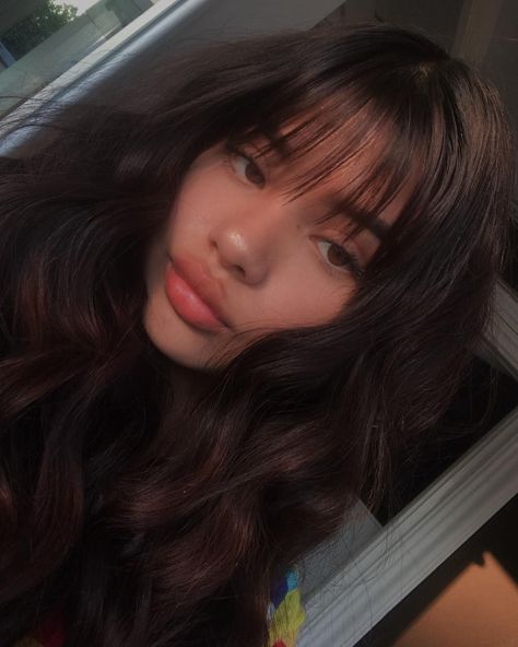 bangs, black hair, brunette, cute, aesthetic, volume, wavy Whisky Bangs, Brown Hair Bangs, Light Bangs, Latina Hair, Haircut Inspo, Tumblr Hair, Hair Idea, Haircut Inspiration, Wispy Bangs