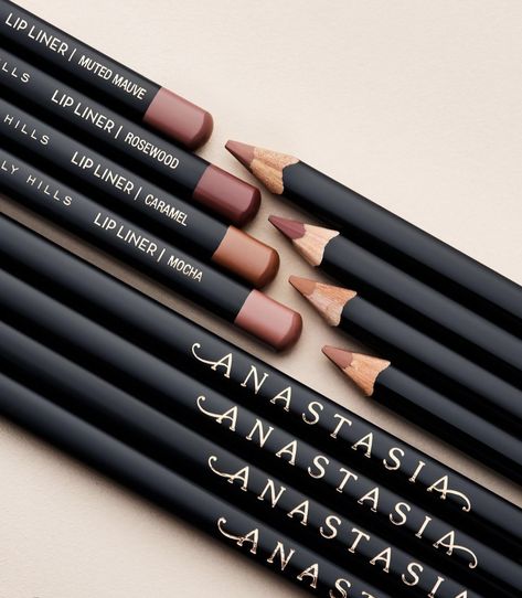 Its square-shaped design allows you to sharpen to a fine point for extreme precision and will never roll off the table. The creamy (but never shiny & slippery) formula glides on for a velvet-matte finish. The high-payoff formula can be worn all over your lips for a long-lasting, velvety-matte look. Natural Lip Liner, Email Marketing Design Inspiration, Hd Makeup, Makeup Eyeshadow Palette, Pigmented Lips, Lip Liners, Cosmetic Display, Velvet Lipstick, Perfect Lips