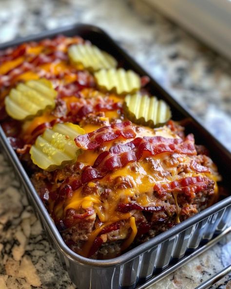 This could be my forever food. It's unbelievably tasty! Cheeseburger Meatloaf Recipes, Bacon Cheeseburger Meatloaf, Cheeseburger Meatloaf, Best Chicken Wing Recipe, Good Meatloaf Recipe, Beef Casserole Recipes, Bacon Cheeseburger, Mouthwatering Recipes, Beef Recipes Easy