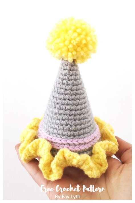 Crochet Birthday Free Pattern, Pet Hat Crochet Pattern, Dog Crochet Hat Pattern Free, Crochet Birthday Hat Pattern Free, Free Pet Crochet Patterns, Dog Hat Crochet Pattern Free, Crochet Party Hat Free Pattern, Party Hat Crochet Pattern, Crochet Party