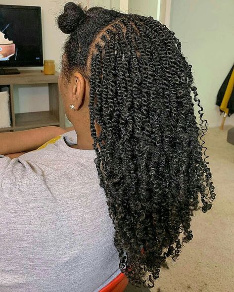 4 Braid Hairstyles, Braided Hairstyles Straight Hair, Braided Hairstyles Straight, 4 Braids Hairstyle, Hairstyles Straight Hair, Braiding Hairstyles, Shaved Side Hairstyles, Passion Twists, Hairstyles Straight