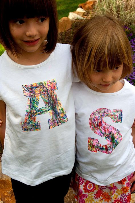 Cousin Camp, T Shirt Tutorial, Marker Crafts, Shirt Tutorial, Sharpie Crafts, Tshirt Painting, T Shirt Painting, Sharpie Marker, Tshirt Crafts