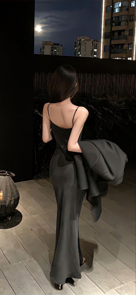 Rich Asian Fashion, Pony Pictures, Gowns Dresses Elegant, Dark Feminine Aesthetic, Pretty Prom Dresses, Uzzlang Girl, Korean Girl Fashion, Fashionista Clothes, Couple Wallpaper