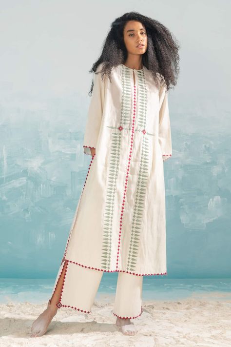 Couture, Cotton Tunics For Women, Long Kurti Patterns, Tunics Online, Indian Designer Suits, Simple Kurta Designs, Tunic Designs, Casual Indian Fashion, Denim Maxi Dress