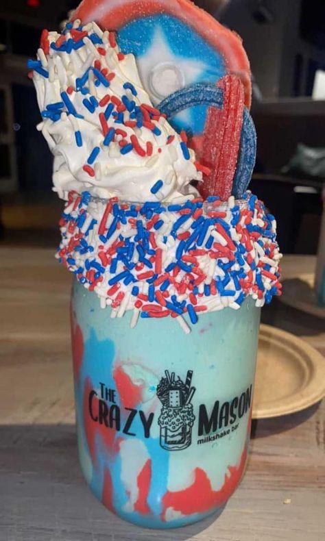 Crazy Mason Milkshake, Homemade Milkshake Recipe, Fancy Ice Cream, Homemade Milkshake, Whipped Icing, Milkshake Bar, Best Milkshakes, Food Truck Business, Filled Donuts