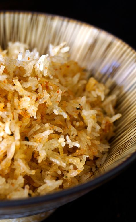 Spicy Crispy Rice Recipe -- Delightfully spicy, this crispy rice is lovely to snack on, and is the perfect crunchy addition to a salad. Crispy Rice Recipe, Crispy Fried Rice, Rice Crispies Recipe, Curry Fried Rice, Rice Side Dish Recipes, Making Fried Rice, Spicy Seasoning, Citrus Salad, Crispy Rice