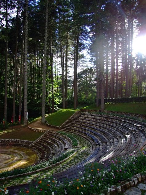 Calabria Italy, Outdoor Stage, Outdoor Theater, Calabria, Open Air, Landscape Architecture, Glamping, Backyard Landscaping, Garden Landscaping