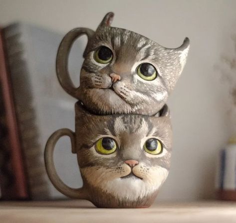 Cat Teapot, Hand Painted Cat, Canine Art, Clay Crafts Air Dry, Keramik Design, Animal Mugs, Ceramics Pottery Art, Ceramic Animals, Clay Art Projects