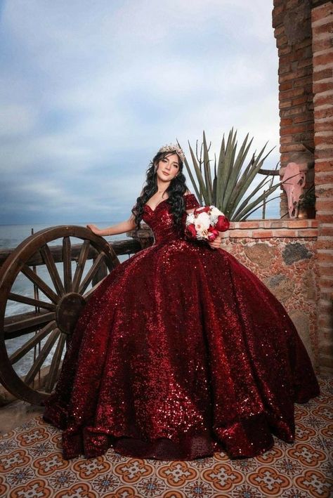 Wine Quinceanera Dresses, Red 15 Dresses Quinceanera, Dark Red Quinceanera Dresses, Red Quince Dress, Burgundy Quinceanera Dresses, Xv Dresses, Quinceanera Dresses Red, Green Quince, Quinceanera Themes Dresses