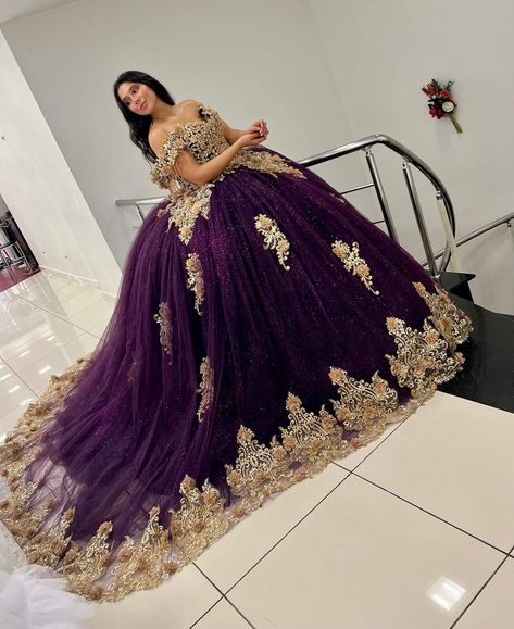 Purple Gold Quinceanera Dress, Dark Purple 15 Dresses Quinceanera, Gold And Purple Quinceanera Dresses, Dark Purple And Gold Quinceanera Dresses, Quince Dresses Dark Purple, Xv Dresses Purple, Dark Purple Sweet 16 Dresses, Plum Quinceanera Dresses, Quinceanera Dresses Dark Purple