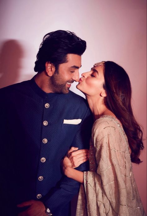 Baby Coming Soon, Bollywood Couples, Intimate Wedding Ceremony, Couple Picture Poses, Ranbir Kapoor, Our Baby, Couples Poses For Pictures, Baby Coming, Alia Bhatt