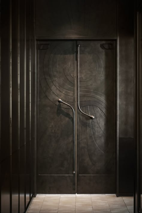 YinjiSpace - Space Copenhagen x Apothéose Restaurant Dark Wardrobe Design, Restaurant Door Design Entrance, Restaurant Door Design, Entrance Door Design Luxury, Main Door Design Entrance Modern Luxury, Christian Liaigre Interiors, Luxury Door Design, Hotel Doors Design, Door Interior Design