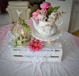 Teapot Flower Arrangements, Garden Theme Party, Bridal Shower Tea Party Theme, Tea Party Centerpieces, Spring Tea Party, Vintage Tea Parties, English Tea Party, For My Granddaughter, Tea Party Table