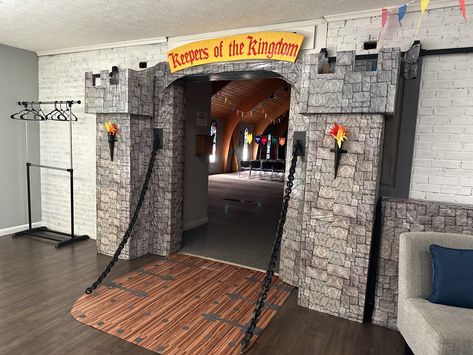 VBS Royal Court Theme Sunday School, Castle Doorway Decoration, Castle Theme Decorations Medieval Party, Stage Castle Set Design, Castle Theme Vbs, Kingdom Decorations, Medieval Vbs, Medieval Vbs Decorations, Castle Vbs