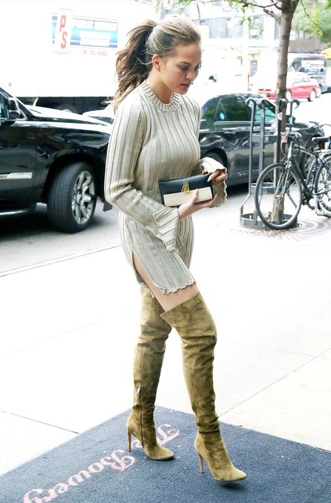 Outfits With High Heel Boots, Chrissy Teigen Style, The Bowery Hotel, Christine Teigen, High Thigh Boots, Bowery Hotel, Chic Shirts, Suede Fashion, Style Inspiration Winter