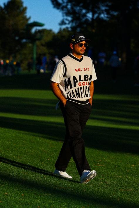 Masters 2024: Jason Day’s pants are the talk of the golf world Golf Clothing For Men, Cool Golf Outfit Men, Men’s Golf, Golf Style Men, Golf Outfit Men, Golf Aesthetics, Golf Fits, Golf Fashion Men, Boy Street Style