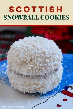 Scottish Desserts, Snowballs Recipe, Great British Food, Scottish Dishes, Jam Sandwich, Snowball Cookie Recipe, Coconut Biscuits, Scottish Recipes, Snowball Cookies