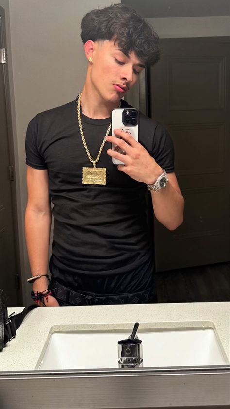 Chino Alex Tiktok, Alex Chino Wallpaper, Fine Latino Men, Mexican Edgar, Alex Edgar, Baby Chino, Cute Edgar, Hairstyles Boy, Alex Chino