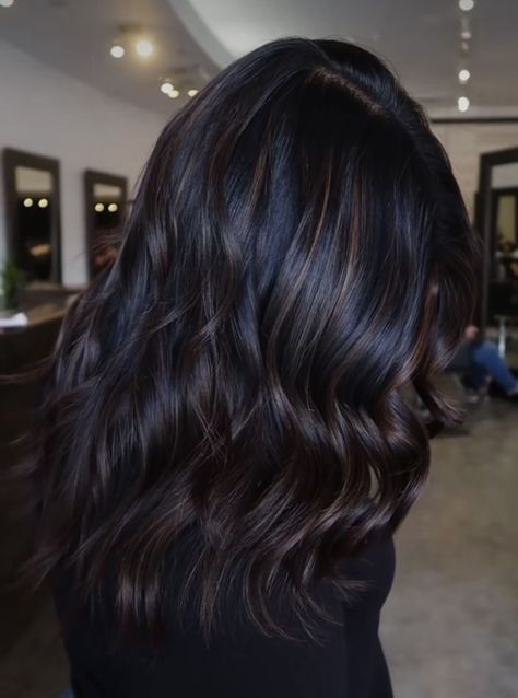 Hair Balayage Ideas, Caramel Highlights On Brown Hair, Chocolate Brown Balayage, Highlights On Brown Hair, Balayage Ideas, Black Hair Balayage, Dark Brunette Hair, Brown Hair Looks, Beautiful Black Hair