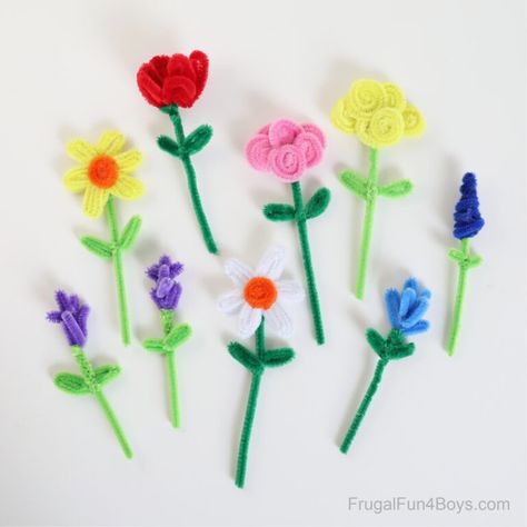 Pipe Cleaner Flowers - Frugal Fun For Boys and Girls Pipe Cleaner Crafts For Kids Flowers, Pipe Cleaner Art For Kids, Easy Pipe Cleaner Flowers, Pipe Cleaner Crafts Flower, How To Make Pipe Cleaner Flowers, Crafts With Pipe Cleaners, Pipe Cleaner Flowers Easy, Pipe Cleaner Flowers Step By Step, Flower Pipe Cleaner