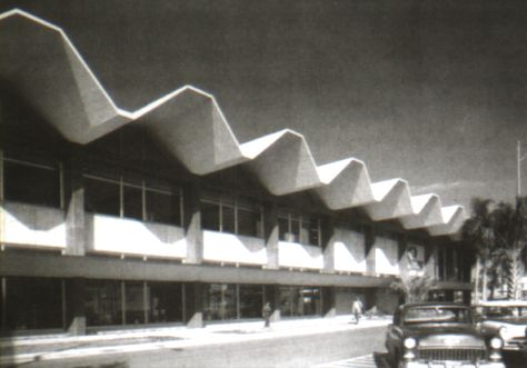 folded plate concrete roof Folded Plate Structure, Folded Plate Roof, Architecture 2023, Random Architecture, Sawtooth Roof, Folding Architecture, Form Architecture, Shell Structure, Kids Cafe