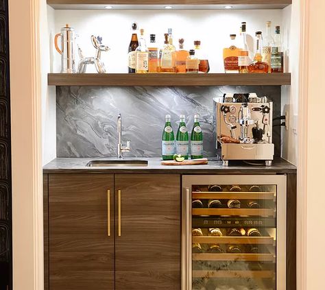 Small Wet Bar Ideas, Wet Bar Design, Built In Bar Cabinet, Small Wet Bar, Wet Bar Cabinets, Wet Bar Designs, Transitional Laundry Room, Bar Nook, Beach Style Bedroom