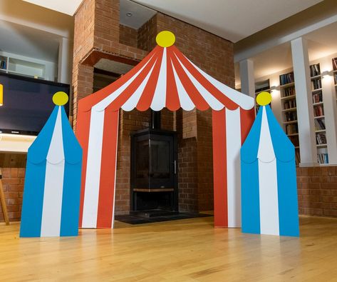 Circus Tent Stands Huge 7FT Circus Themed Walkthrough Frame - Etsy Australia Folding Cardboard, Carnival Tent, Cardboard Creations, Theme Carnaval, Tab Design, Carnival Birthday Party Theme, Circus Decorations, Carnival Decorations, Backdrop Stands