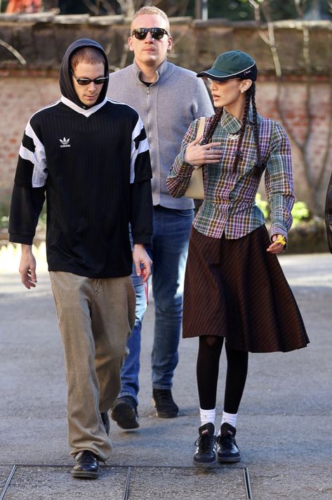 Mark Kalman Outfits, Bella Hadid Samba, Bella Hadid And Marc Kalman, Marc Kalman, 00s Style, Bella Hadid Outfits, Bella Hadid Style, Blogger Outfits, Hadid Style