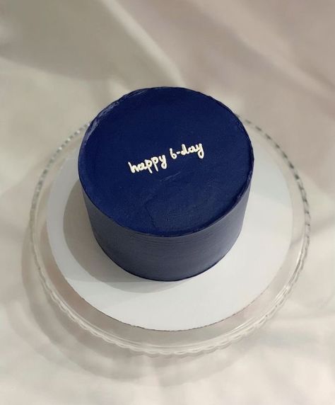 Birthday Cake 25 Men, Blue Cake Designs For Men, Birthday Cake Dark Blue, Blue Birthday Cake For Men, Bento Cake For Men, Blue Bento Cake, Bday Cakes For Men, Birthday Bento, Navy Cakes