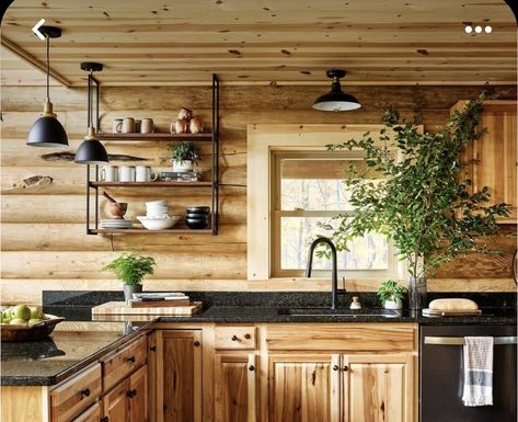 Log Cabin Kitchen Ideas, Log Cabin Kitchens, Modern Log Home, Log Cabin Kitchen, Cabin Homes Interior, Log Home Kitchen, Kitchen Countertop Ideas, Log Home Kitchens, Log Cabin Interior