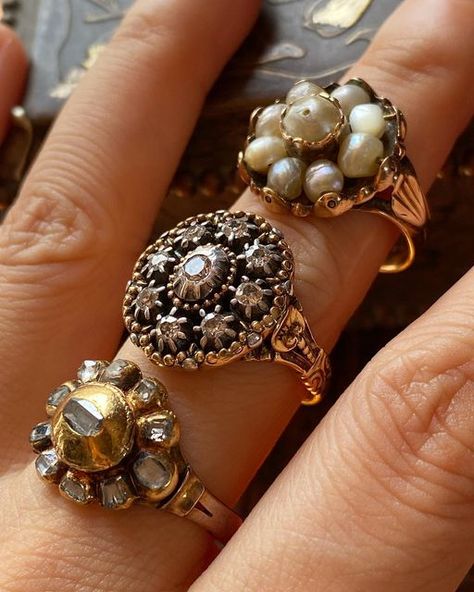 * OLD MEMORIES JEWELRY * on Instagram: "🧡1700’s-1800’s cluster rings, origin: Iberian and Italian peninsulas. Which one is your favorite if you have to choose one? 😛 Click photo for shop link. #clusterring #statementring #victorianjewelry #victorianring #rings #vintagerings #vintagejewelry #vintagejewellery #antiquerings #antiquejewelry #antiquejewellery #showmeyourrings #jotd #rotd #jewelryoftheday #jewelleryoftheday #oldgold #jewelryblog #ringsofinstagram #instajewelry #ringparty #ringaddict 1800s Jewelry, Vintage Italian Wedding, Ornate Jewelry, Old Memories, Georgian Jewelry, Victorian Ring, Cluster Rings, Victorian Rings, Click Photo