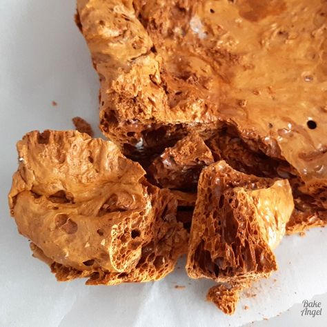 4 Ingredient Maple Honeycomb Candy Honeycomb Candy Recipe, Honey Candy Recipe, Sponge Toffee, Syrup Sponge, Candied Nuts Recipe, Maple Sugar Candy, Nuts Recipes, Honeycomb Recipe, Honeycomb Candy