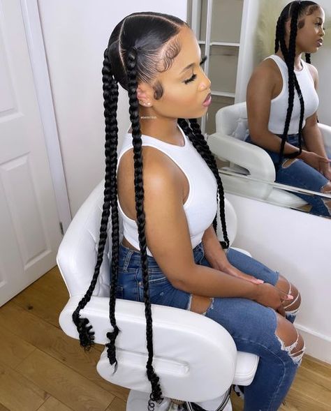 SAVS STYLES on Instagram: "In love with these braids 😍😍 Style: Jayda Wayda knotless braids + curly ends & extra length 🫶🏾 August slots out July 25th 🤍 • • • • • • • • • #savsstyles #feedinbraids #feedinbraidslondon #londonfeedins #londonfeedinbraids #stitchbraids #stitchbraidslondon #londonbraids #braids #londonbraider #croydonbraids #croydonbraider #heartbraids #feedinbraidscroydon #braider #freestylebraids #lilbaby #knotless #knotlessbraids #knotlessbraidslondon #wirelessfestival #londonk Knotless Braids Curly Ends, Wayda Braids, Jayda Wayda Braids, Braids Curly Ends, Large Braids, Braids Hairstyles Ideas, Braiding Extensions, Knotless Braid, Hair Braid Patterns